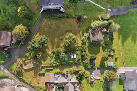 Les Giettes - Belle parcelle équipée de 820 m2 Image 1
