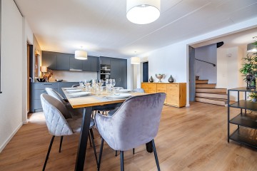 Mollens - Splendide chalet de deux appartements Image 10