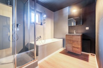 Mollens - Splendide chalet de deux appartements Image 11