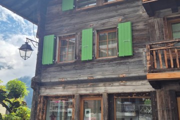 Champéry - Local commercial au coeur du village Image 1